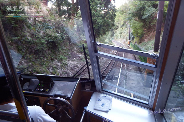 ケーブル坂本駅の駐車場