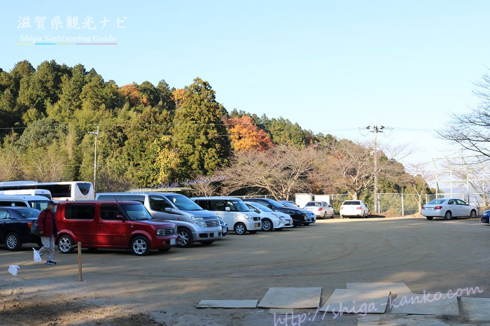 長寿寺の駐車場