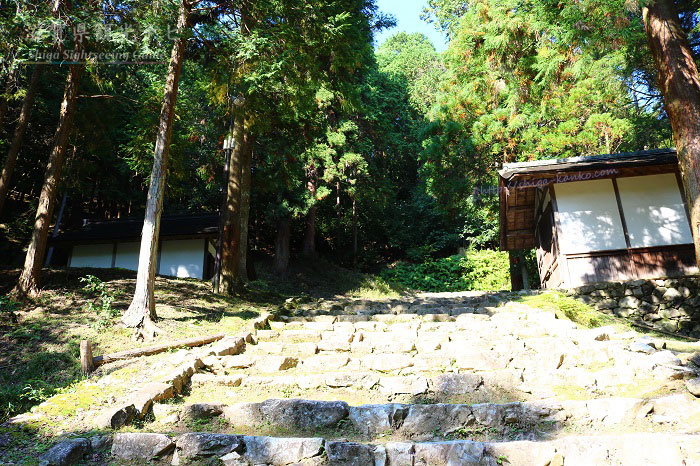 三宮神社と牛尾神社へ上がる階段